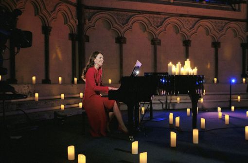 Herzogin Kate überrascht mit Einlage am Klavier