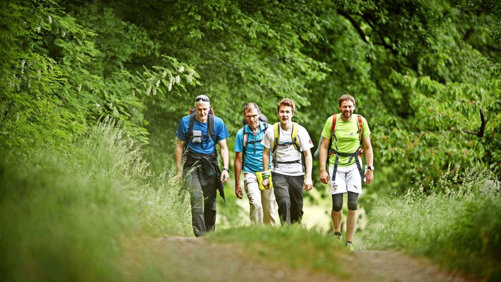 24-Stunden-Wanderung durchs Remstal: Schnellläufer und Langsamwanderer