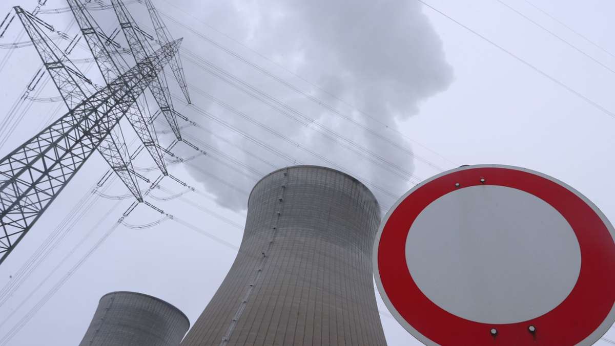  Kernenergie könnte in der EU bald als klimafreundlich anerkannt werden. Die EU-Kommission legt einen entsprechenden Kriterienkatalog vor, der auch in der Bundesregierung auf scharfe Kritik stößt. 