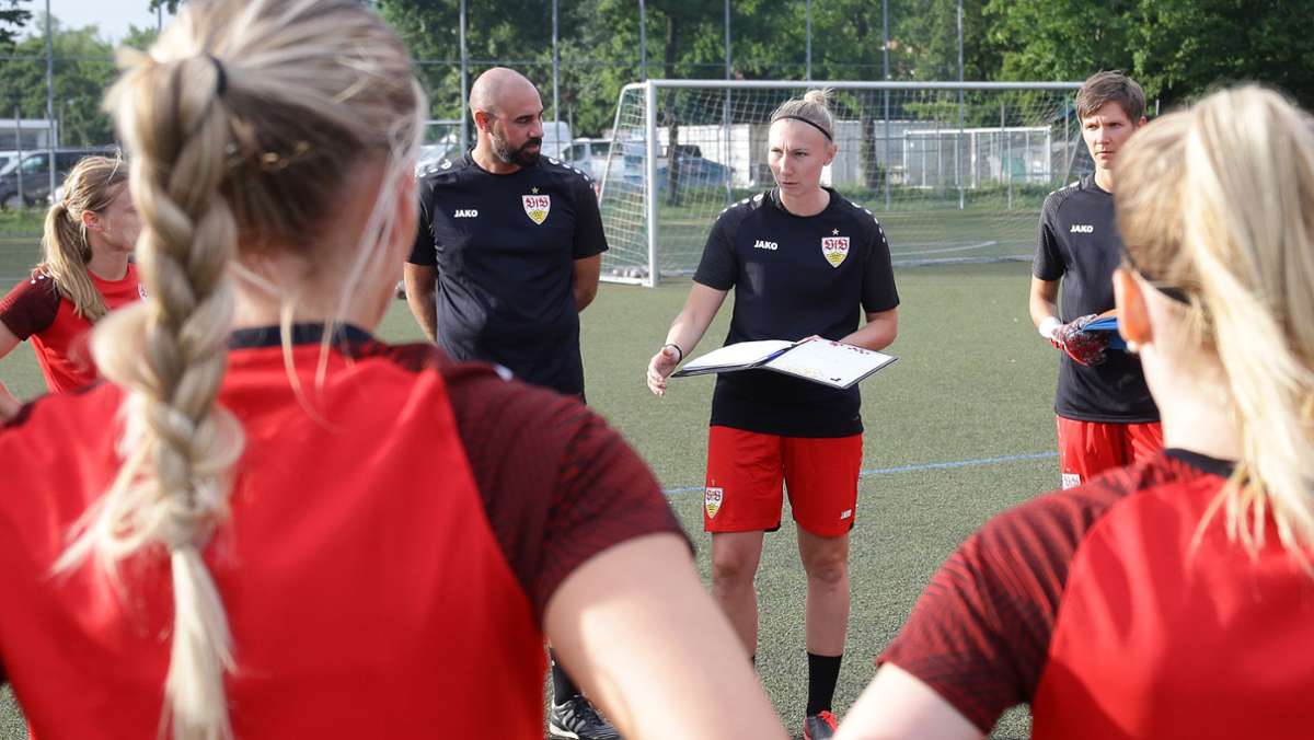 Frauenteam des VfB Stuttgart: Wie Lisa Lang zu ihrer Doppelrolle gekommen ist