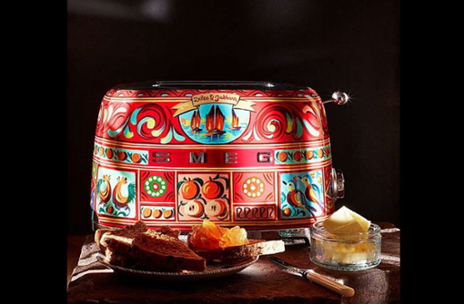 Ein Toaster von Smeg für Fashionistas: Das Design stammt vom italienischen Kultlabel Dolce & Gabbana. 