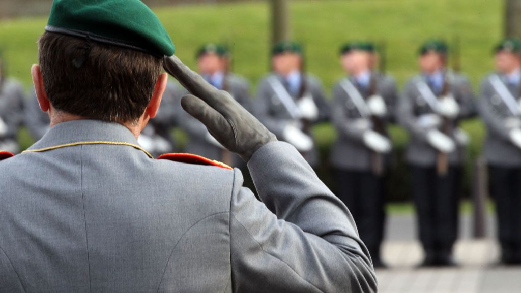 Einigung mit Deutscher Bahn: Soldaten in Uniform dürfen gratis ICE und IC fahren