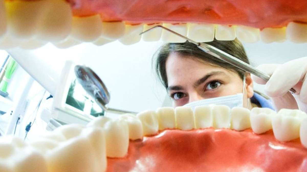 Zeugensuche in Stuttgart: Einbrecher durchwühlen Zahnarztpraxis