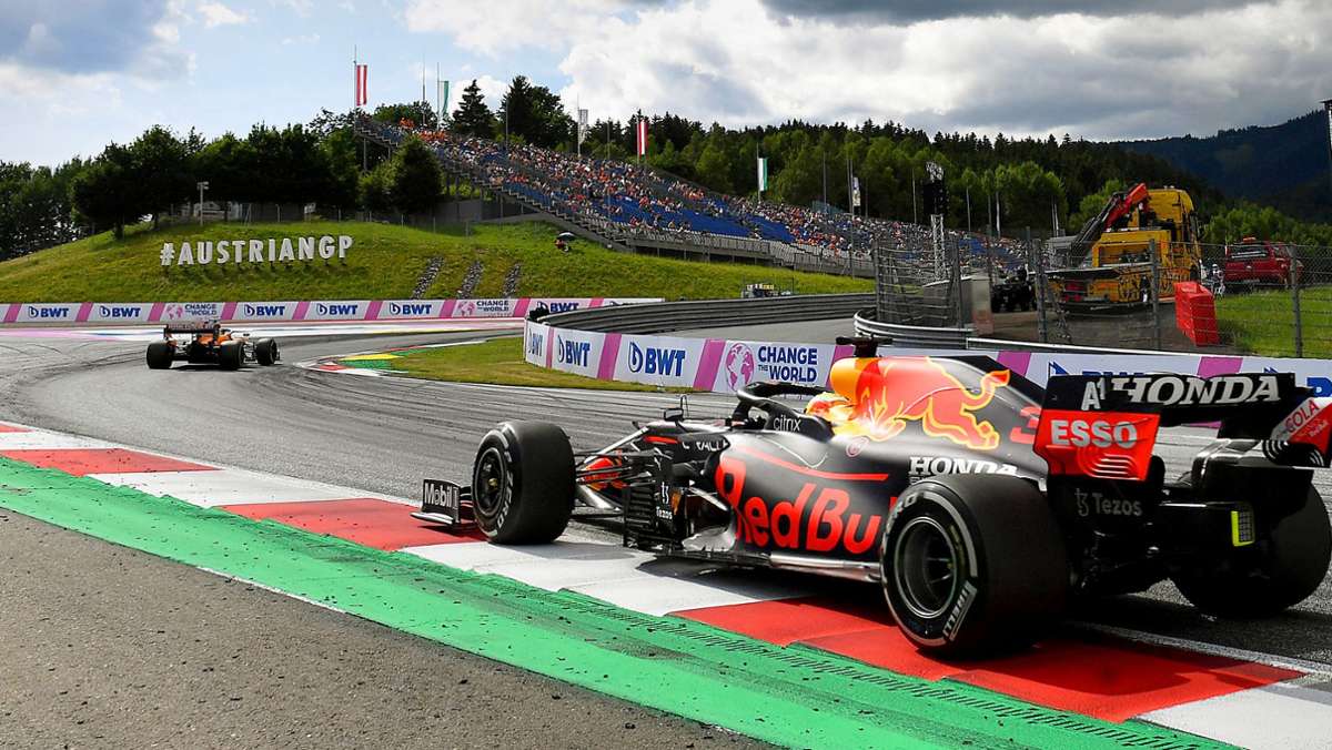  Red Bull gilt beim Großen Preis von Österreich als klarer Favorit und könnte in Spielberg die Serie von vier Grand-Prix-Erfolgen hintereinander ausbauen. WM-Primus Max Verstappen profitiert dabei vom Aerodynamik-Plus und von einer anderen Kleinigkeit. 