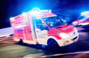 A8 Richtung Stuttgart voll gesperrt – Zwei Schwerverletzte