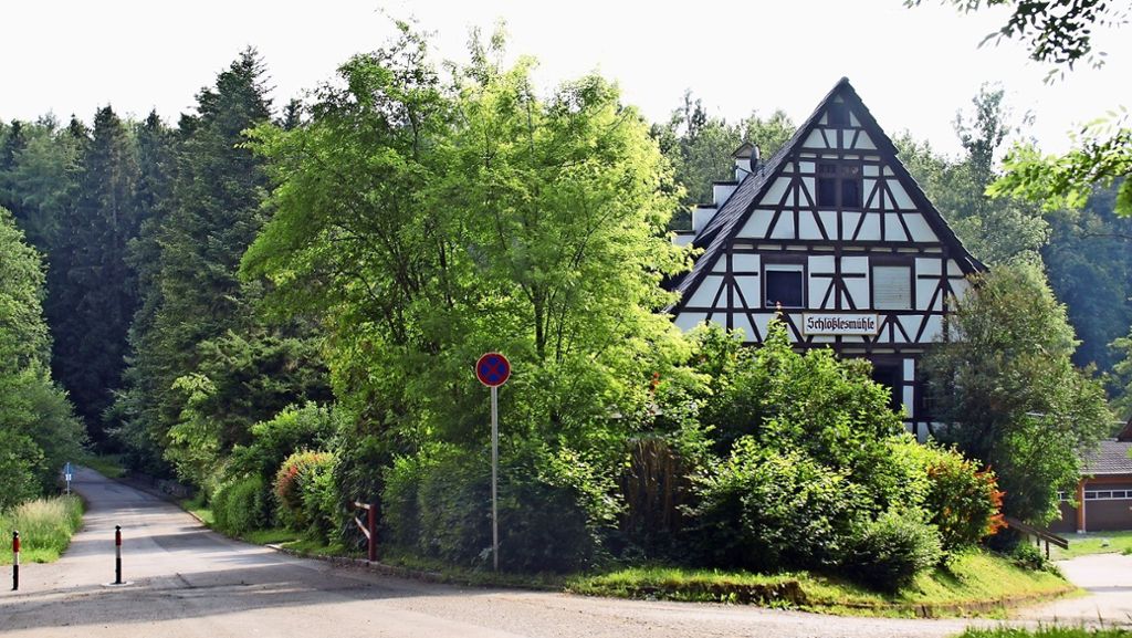 Alte Poststraße in Steinenbronn/Echterdingen: Für viele ist die Schranke im Wald kein Hindernis