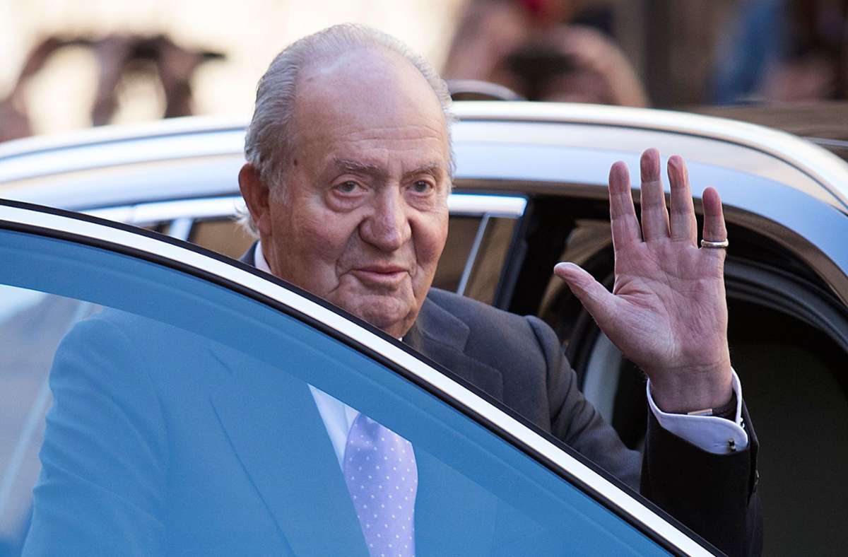 August: Für seinen Sohn, König Felipe, ist er längst zur Belastung geworden – im August lässt Juan Carlos, „Rey emérito“, der emeritierte König, mitteilen, dass er Spanien verlässt, um ins Exil zu gehen. Juan Carlos steckte mitten in einem schmutzigen Skandal wegen mutmaßlicher Schmiergeldzahlungen.