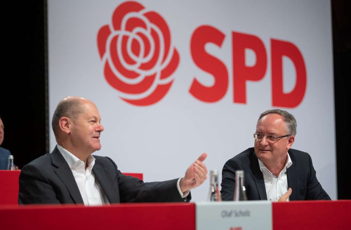 Andreas Stoch (rechts) und SPD-Kanzlerkandidat Olaf Scholz Foto: dpa/Sebastian Gollnow