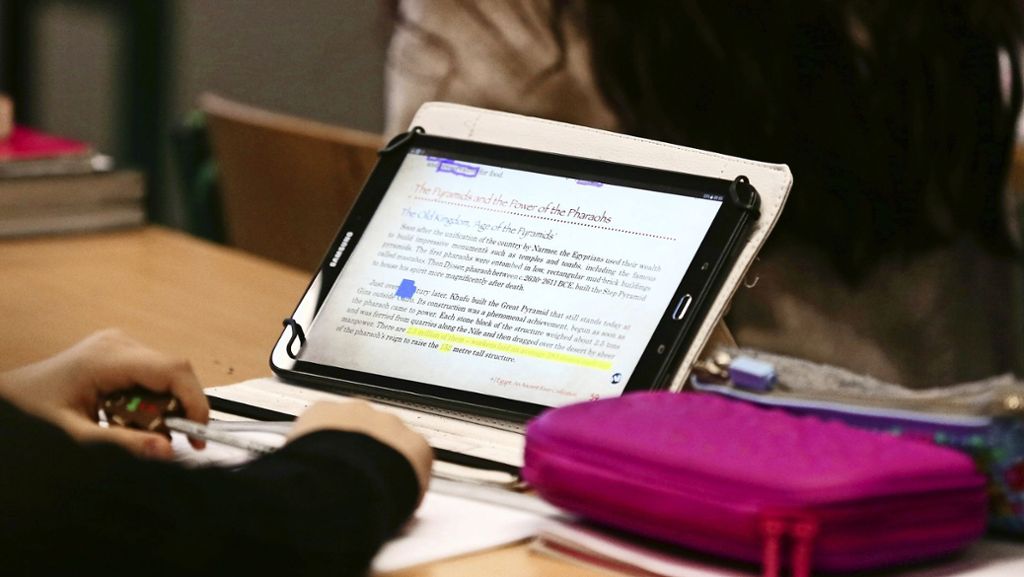 Forderung der Landes-SPD: Jeder Schüler soll Tablet oder Laptop bekommen