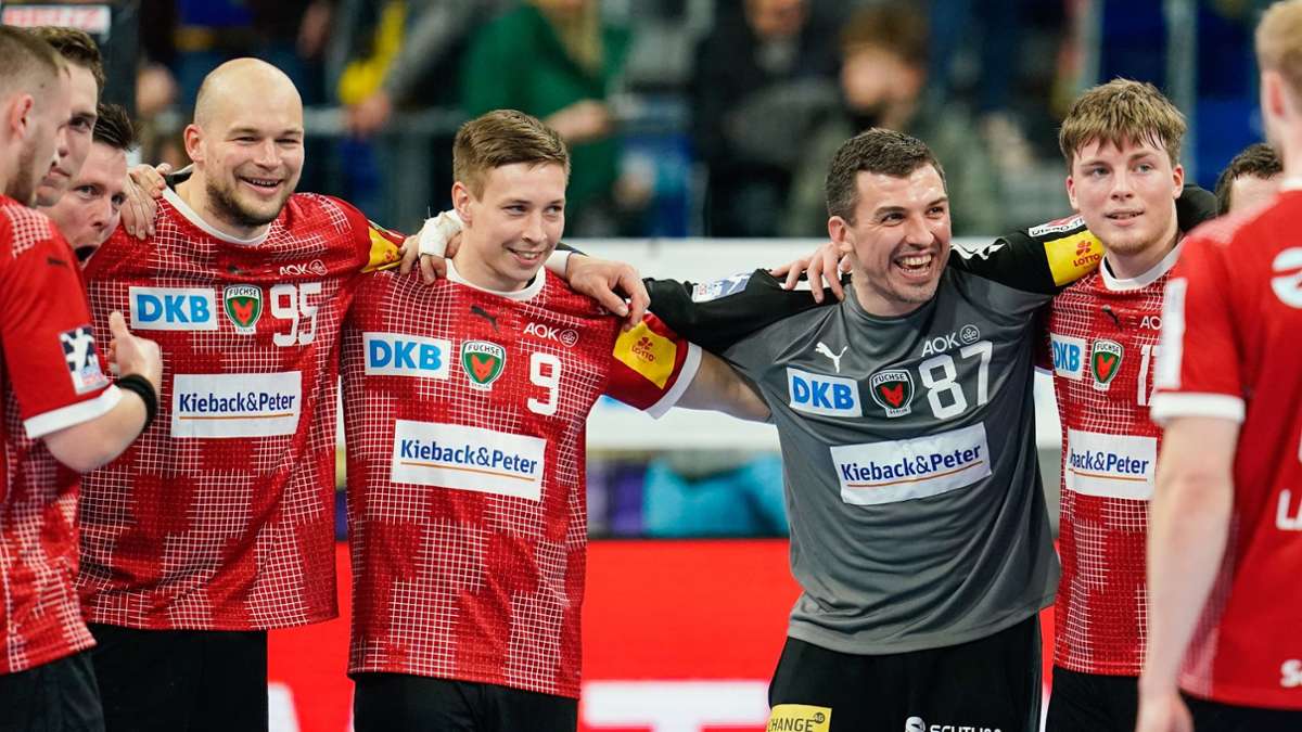 Handball-Bundesliga: Füchse verteidigen Spitze - Magdeburg mit Arbeitssieg