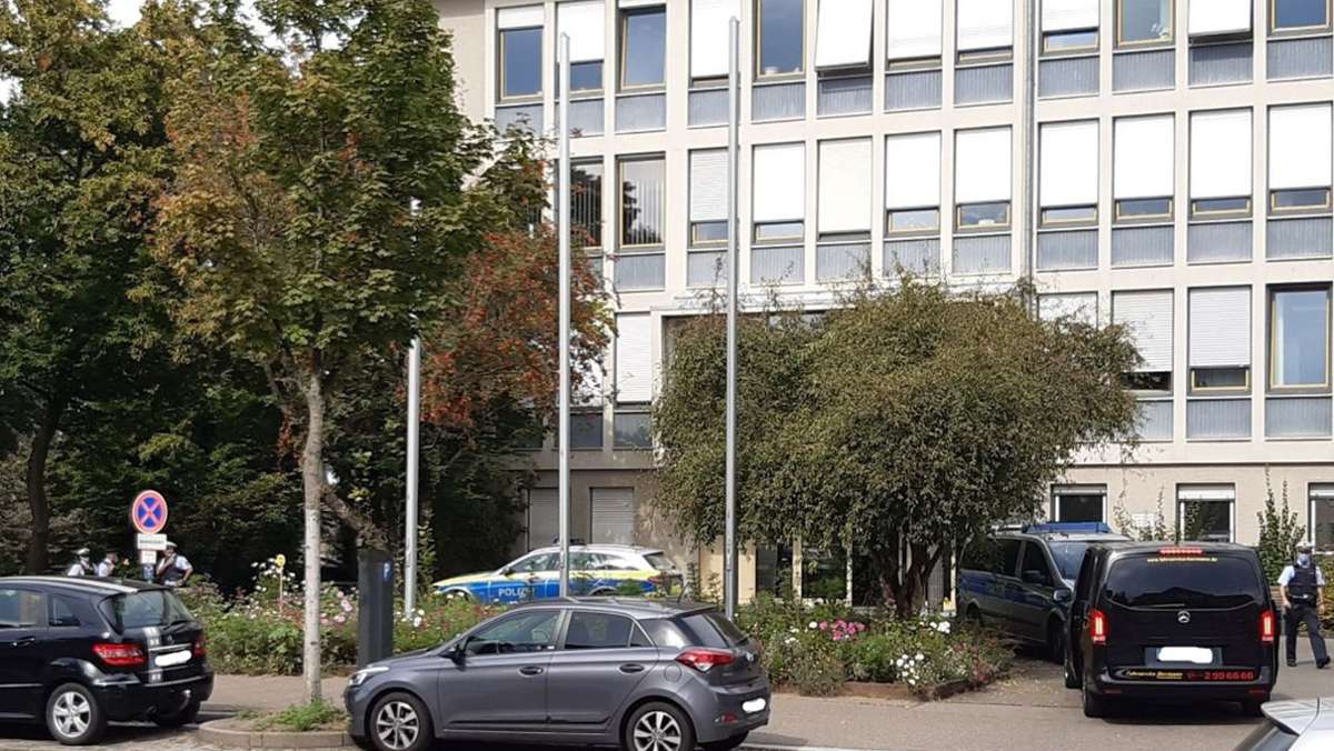 Polizei räumt das Gebäude: Bombendrohung im Ludwigsburger Amtsgericht
