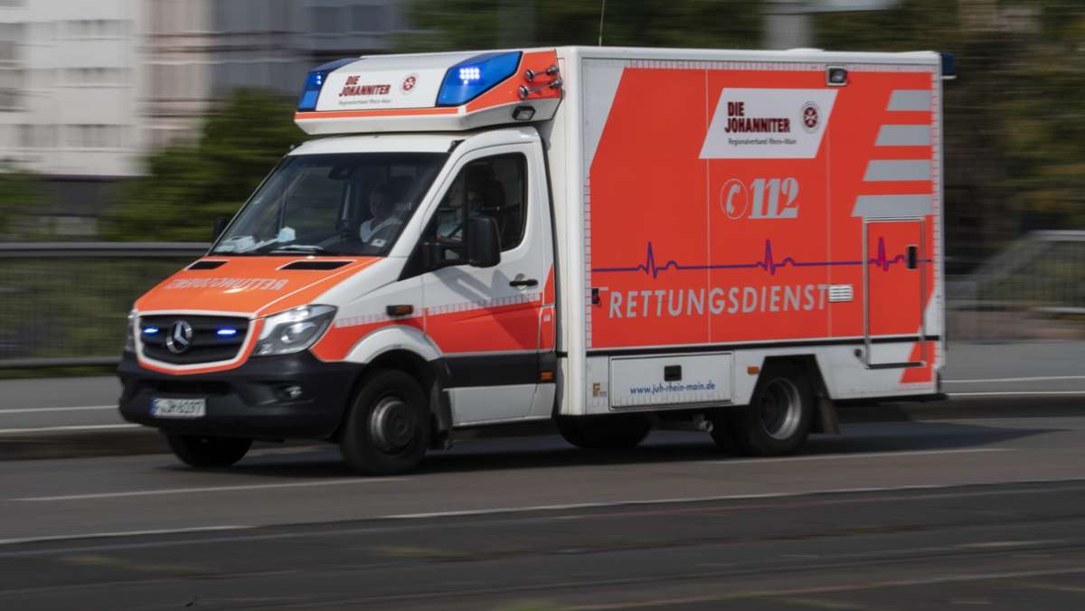 Unfall in Esslingen: Motorrollerfahrer angefahren