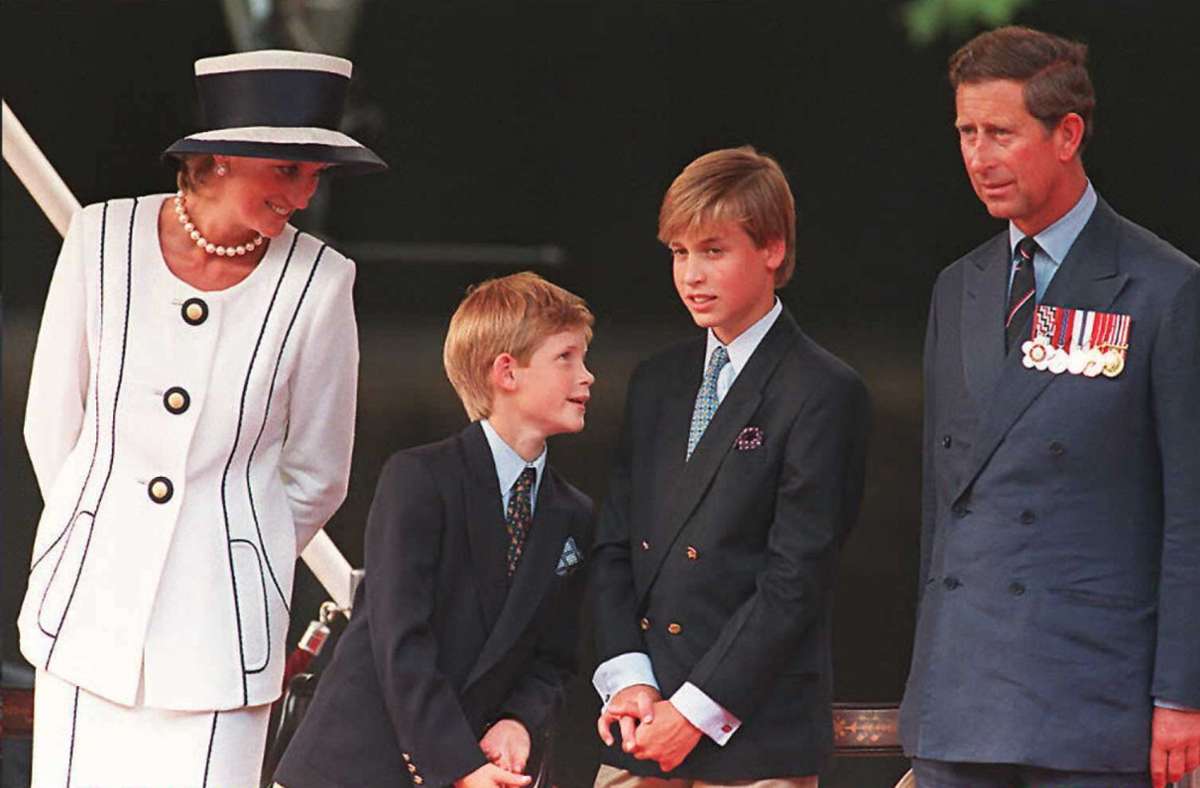 1995: Prinz Harry und Prinz William mit ihren Eltern Diana und Charles, die damals bereits getrennt voneinander lebten.