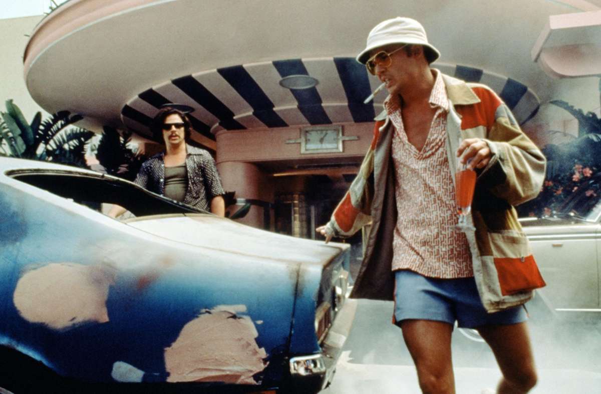 Benicio del Toro (links) und Johnny Depp in „Fear and Loathing in Las Vegas“ (1998)