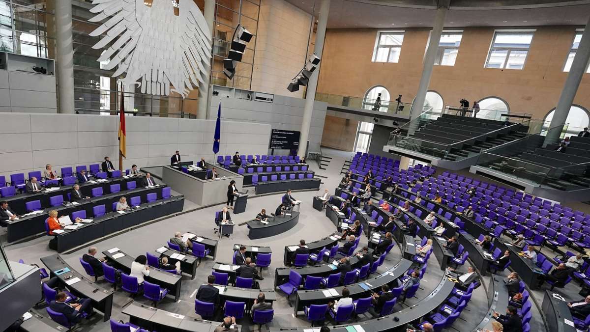 Irritation im Bundestag: Eingeschleuste Personen bedrängen Abgeordnete