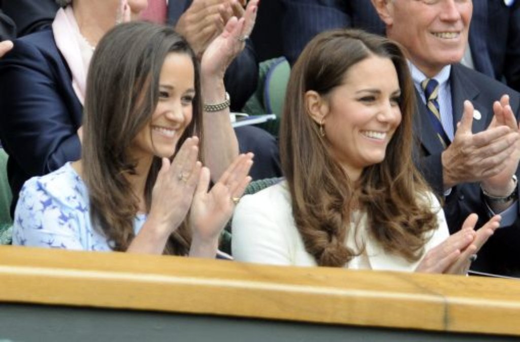 Die Middleton-Schwestern sind unzertrennlich: Herzogin Catherine (rechts) und ihre anderthalb Jahre jüngere Schwester Pippa haben ein enges Verhältnis, Pippa war sogar Kates Trauzeugin. Der Dritte...
