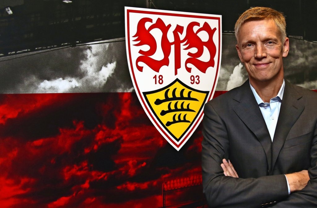 Und auch auf dem Posten des Sportdirektors tut sich was. Am 8. Juli 2016 tritt der ehemalige Hoffenheim-Sportdirektor Jan Schindelmeiser die Nachfolge von Robin Dutt an. Außerdem sichert sich der VfB die Dienste der beiden ehemaligen Profis Thomas Hitzlsperger und Marc Kienle.