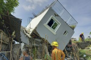 Schweres Erdbeben erschüttert Inseln –  Tote und Verletzte