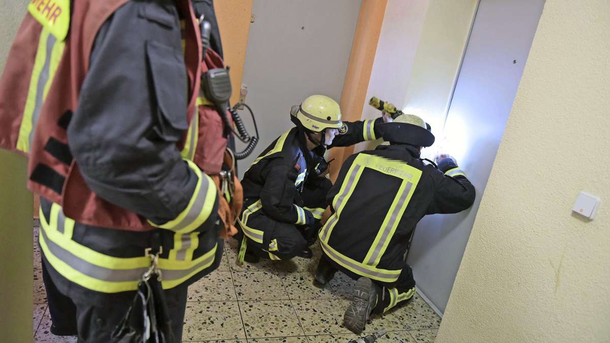 Feuerwehreinsatz: Die  Not hinter der verschlossenen Tür