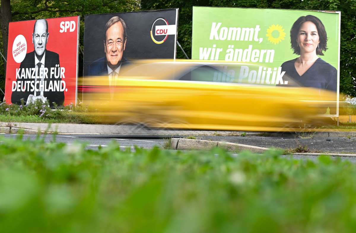Die Bundestagswahl rückt näher – im Netz kursieren teils falsche Informationen. Foto: dpa/Arne Dedert