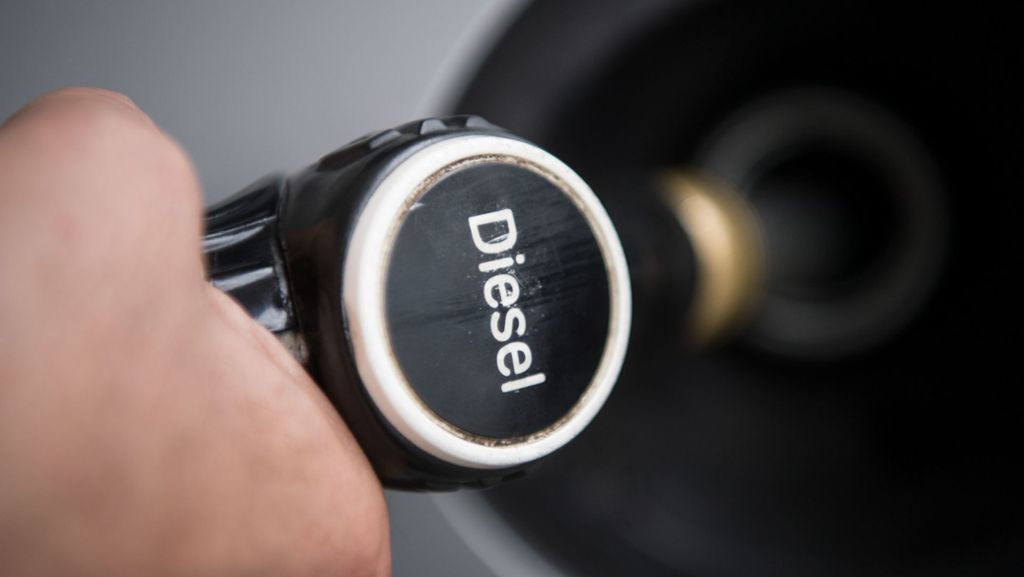 Nach  dem Spitzentreffen: Nur Daimler lädt Diesel-Nachrüstfirmen ein
