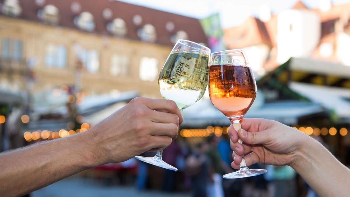 Events, Höhepunkte, Öffnungszeiten: Alles was man zum Stuttgarter Weindorf wissen muss