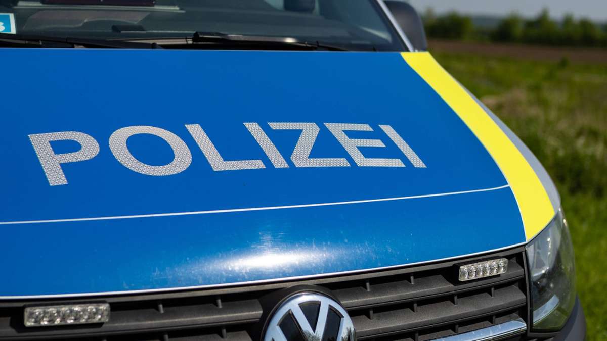 Stuttgart-Mühlhausen und Bad Cannstatt: Falsche Polizeibeamte beklauen Senioren – Zeugen gesucht