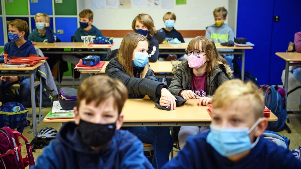 Lockerung der Maskenpflicht im Unterricht: Darum verzichtet Stuttgart auf einen Sonderweg