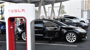 Flaute bei E-Autobauer: Tesla streicht mehr als ein Zehntel der Jobs