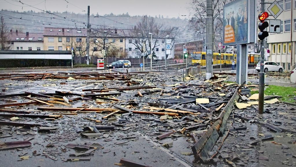 Schäden in Stuttgart und Region: Burglind zieht zerstörerisch durchs Land