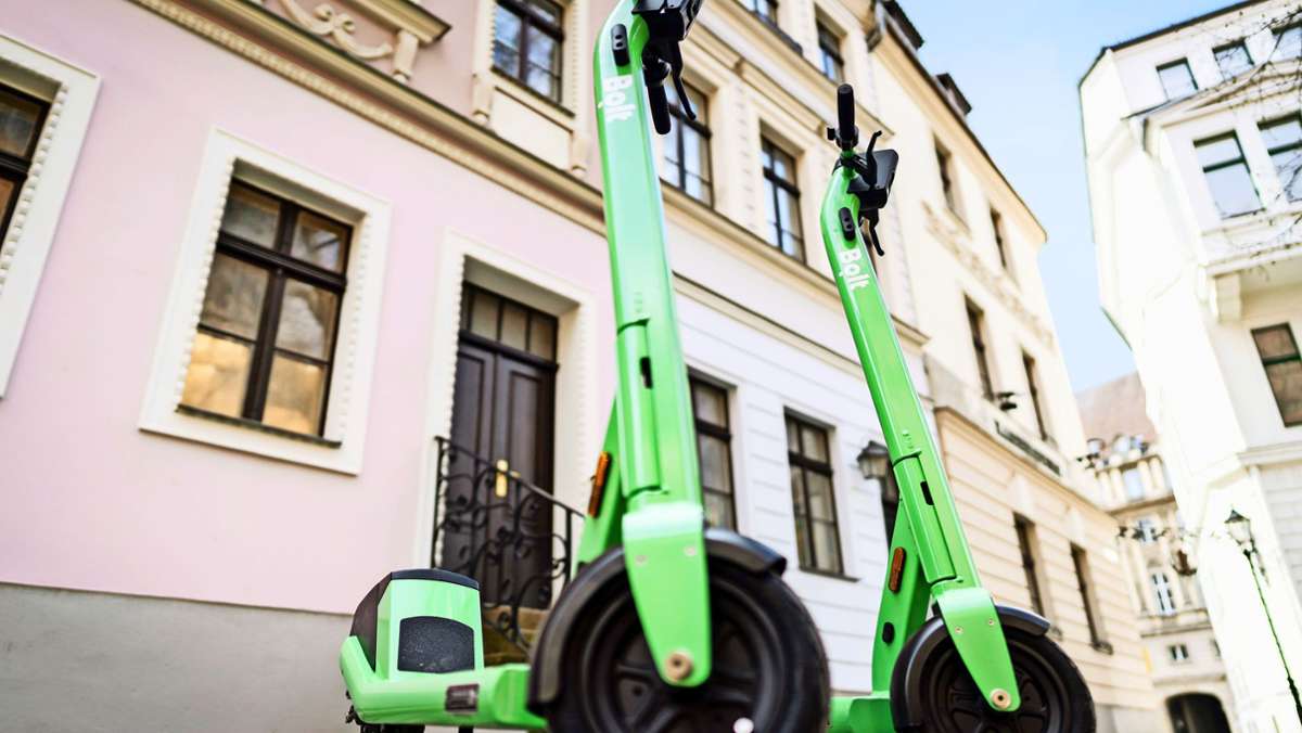 E-Mobilität in Stuttgart: E-Scooter startklar für die  neue Saison