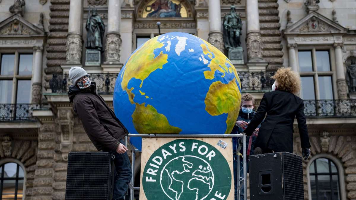 Fridays for Future: Klimaaktivisten sammeln Spenden für Flutopfer