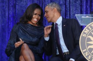 Michelle und Barack Obama sind seit 1992 verheiratet. (Archivbild) Foto: AFP/MARK WILSON