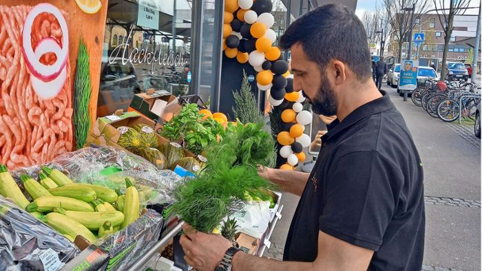 Handel in Fellbach: Supermarkt am Bahnhof neu eröffnet
