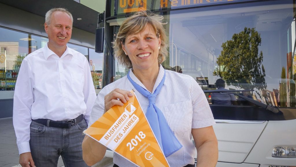 Auszeichnung für eine Frau aus Hemmingen: Mona Schneider ist „Busfahrerin  des Jahres“