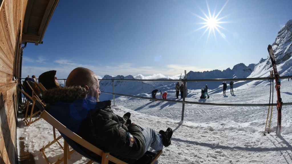 Als erstes Skigebiet Deutschlands: Pistensaison auf der Zugspitze gestartet