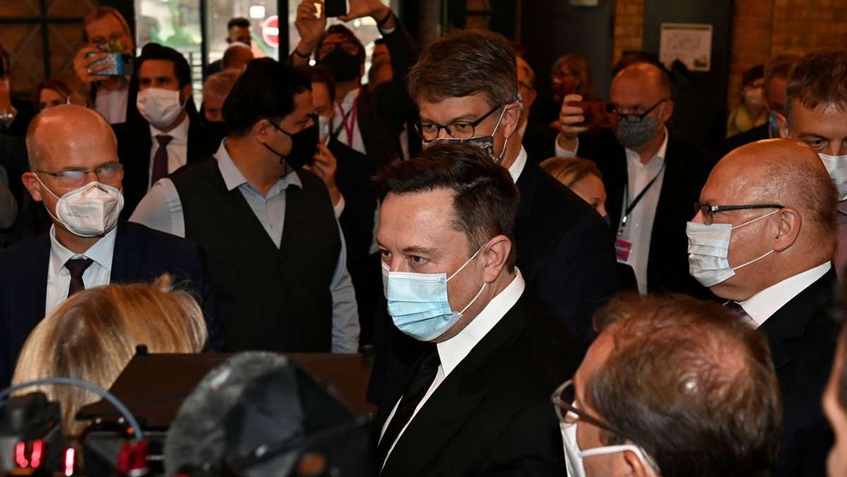 Schillernder Unternehmer in Deutschland: Termin für Tesla-Fabrik steht - Treffen von Musk mit Woidke