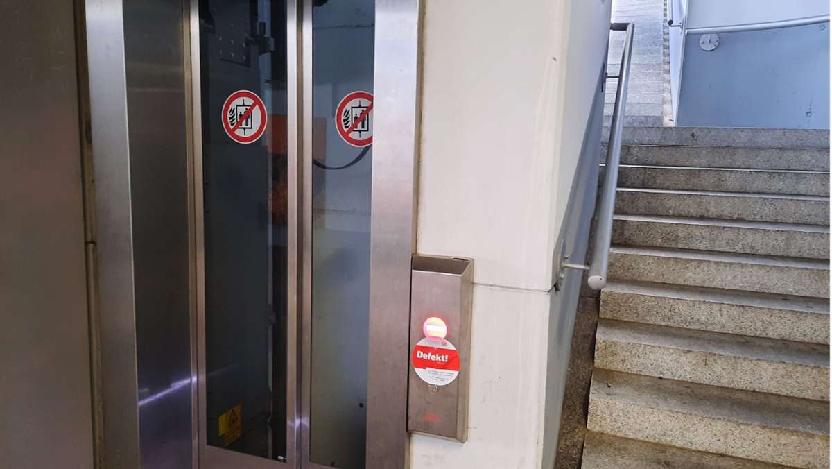 Ärgernis in Fellbach: Wandertag beginnt –  Aufzug am Bahnhof defekt