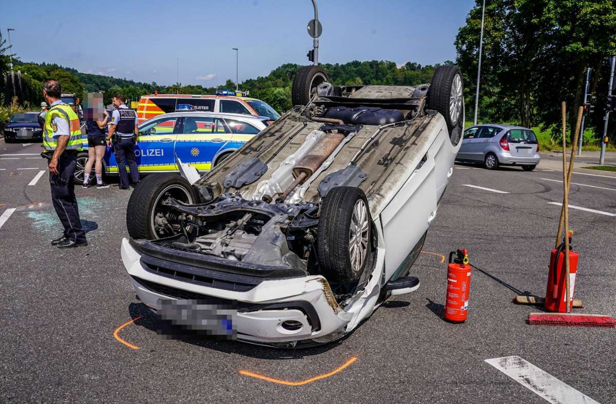 Die Fahrerin des VW Up! Kollidierte bei dem Unfall mit einem Smart. Foto: SDMG/Kohls