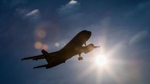 Flugpassagiere rufen Polizei nach vier Stunden Stillstand