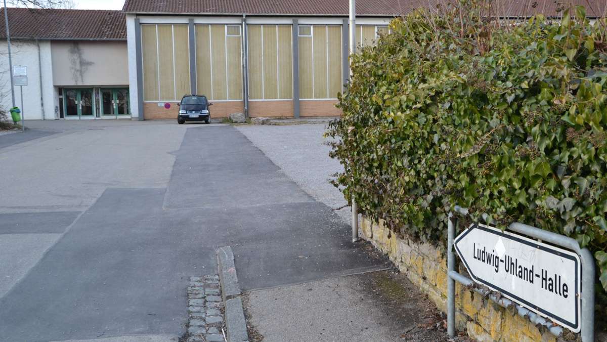 Nach Holzgerlinger Vorbild: Impfzentrum in der Ludwig-Uhland-Halle