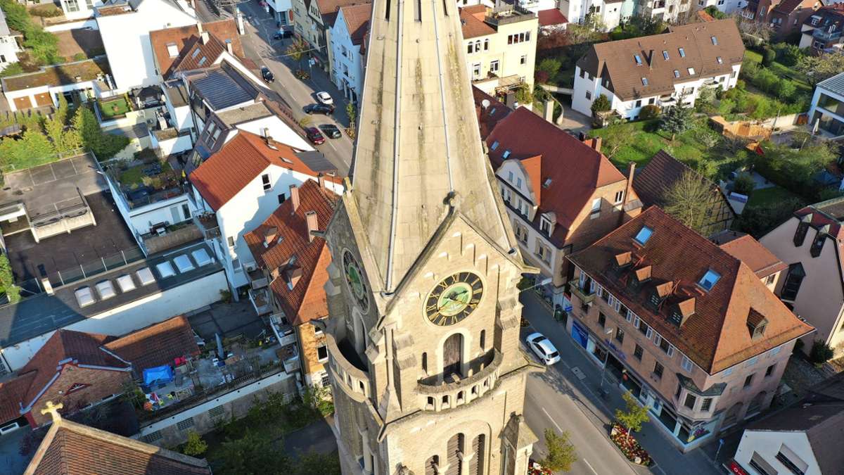 Pauluskirche in Zuffenhausen: Ein neues Dach für das Zuffenhäuser Wahrzeichen