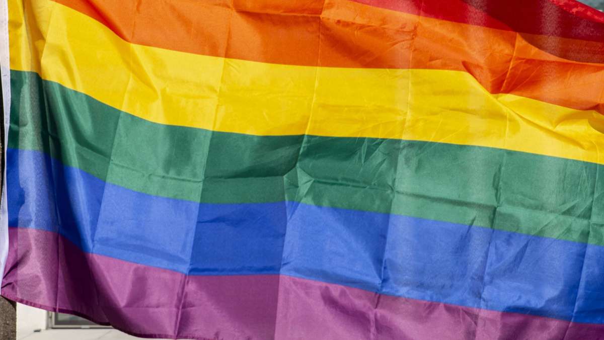 Christopher Street Day und Co.: Regenbogenflagge darf an Bundesgebäuden gehisst werden