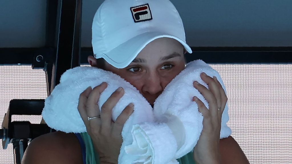 Australian Open: Weltranglisten-Ersten Ashleigh Barty verliert Hitzeschlacht im Halbfinale