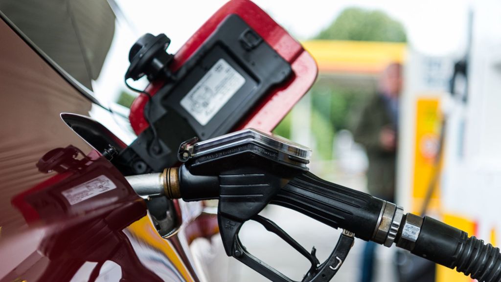  Die Preise für Benzin und Diesel sind in den vergangenen Wochen spürbar gestiegen. Die wichtigsten Fragen zu den Hintergründen – und warum es Hoffnung auf ein Ende des Höhenflugs gibt. 