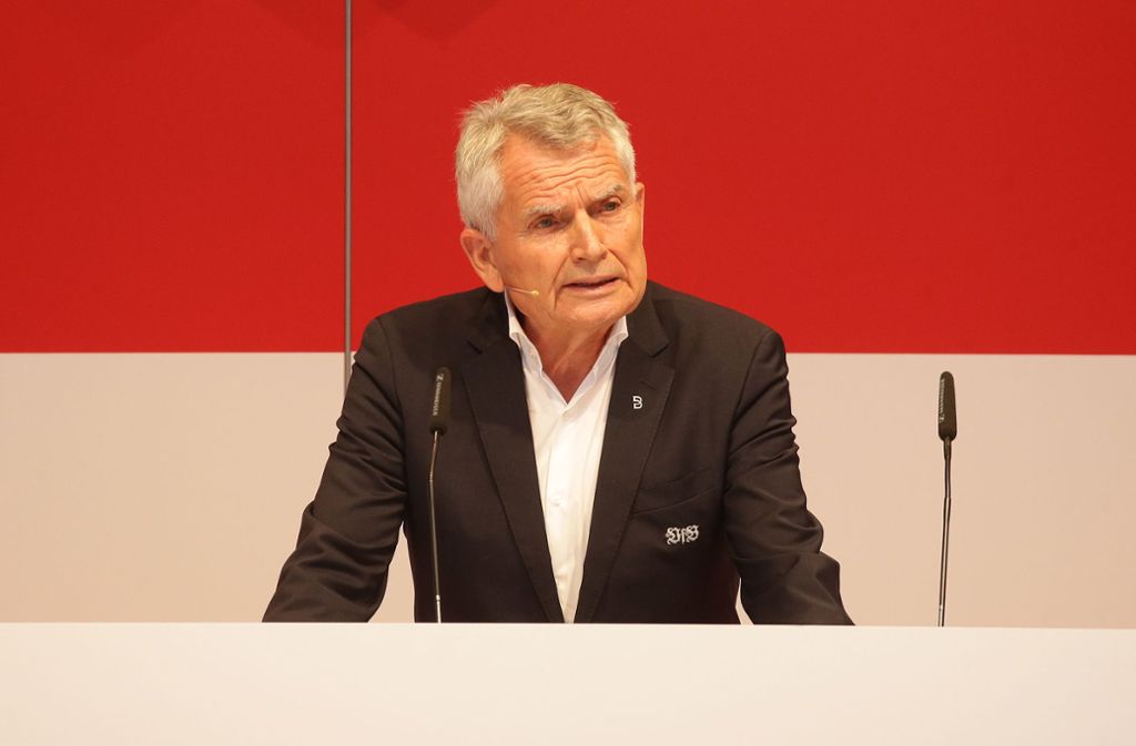 VfB-Präsident Wolfgang Dietrich am Rednerpult