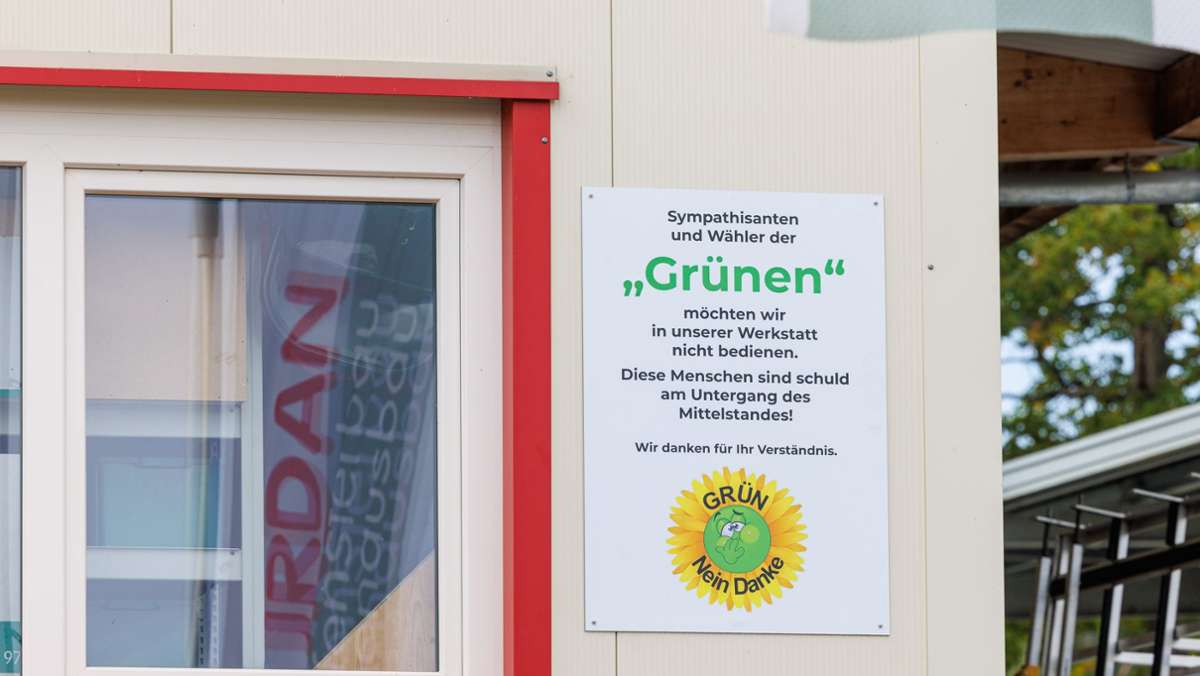 Aushang in Althengstett: Ein Handwerker  will keine Grünen mehr bedienen