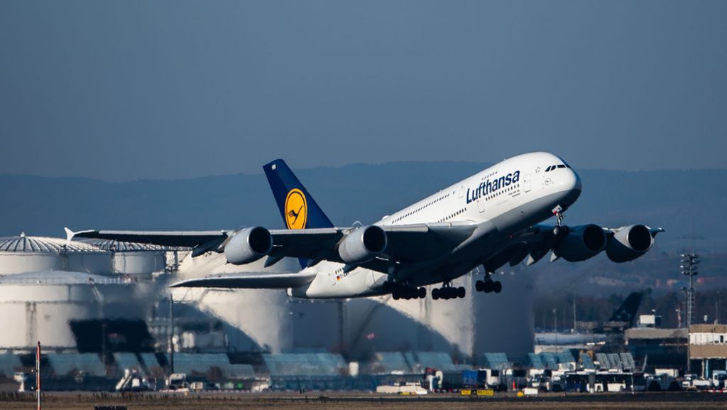 Flugbegleiter-Streik: Lufthansa sagt  1300 Flüge ab