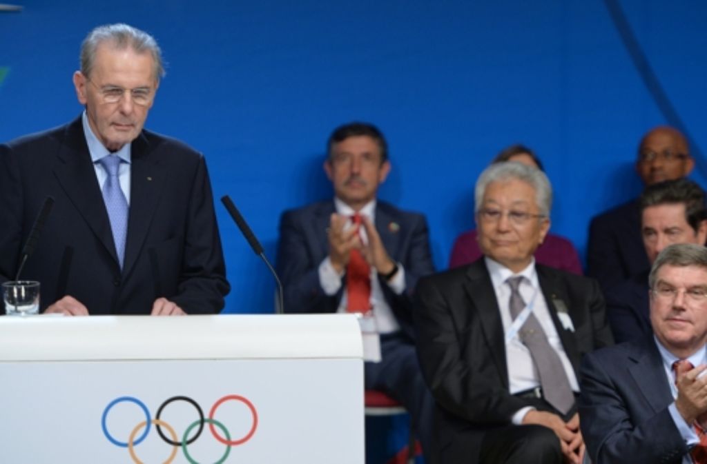 Jacques Rogge verkündet die Vergabe der Olympischen Spiele an Tokio. Foto: dpa